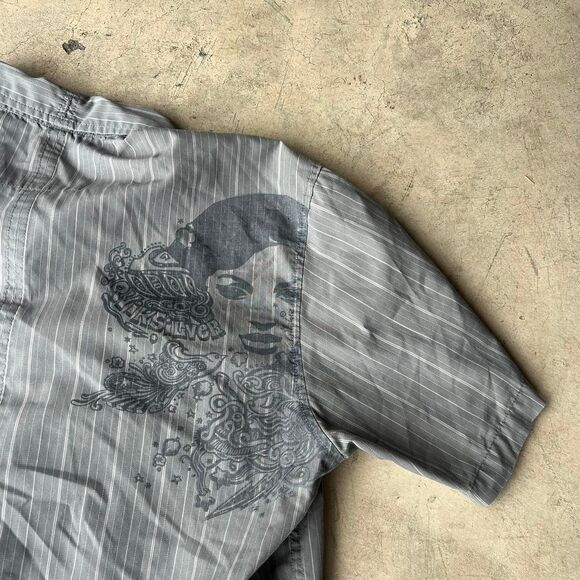 Quicksilver Quiksilver y2k Button up With Back Hit Grey Stripes vertical Mens si - Picture 3 of 3